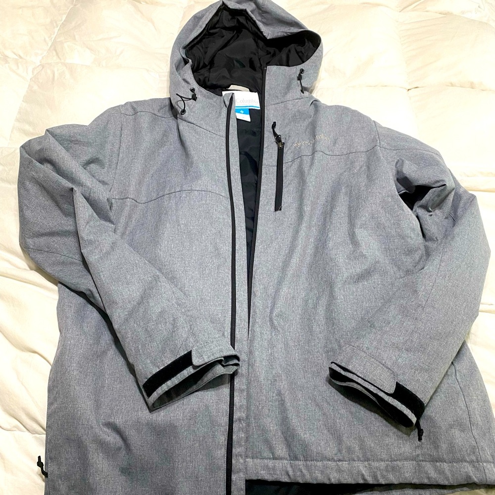 Columbia Rain Jacket Like New!